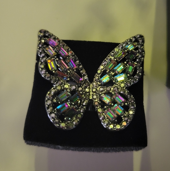 paparazzi Jewelry - Paparazzi Iridescent Butterfly Ring